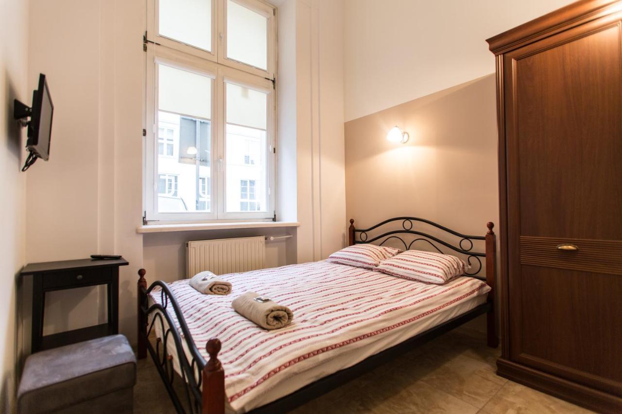 Puffa Hostel Lux Warsaw Exterior photo